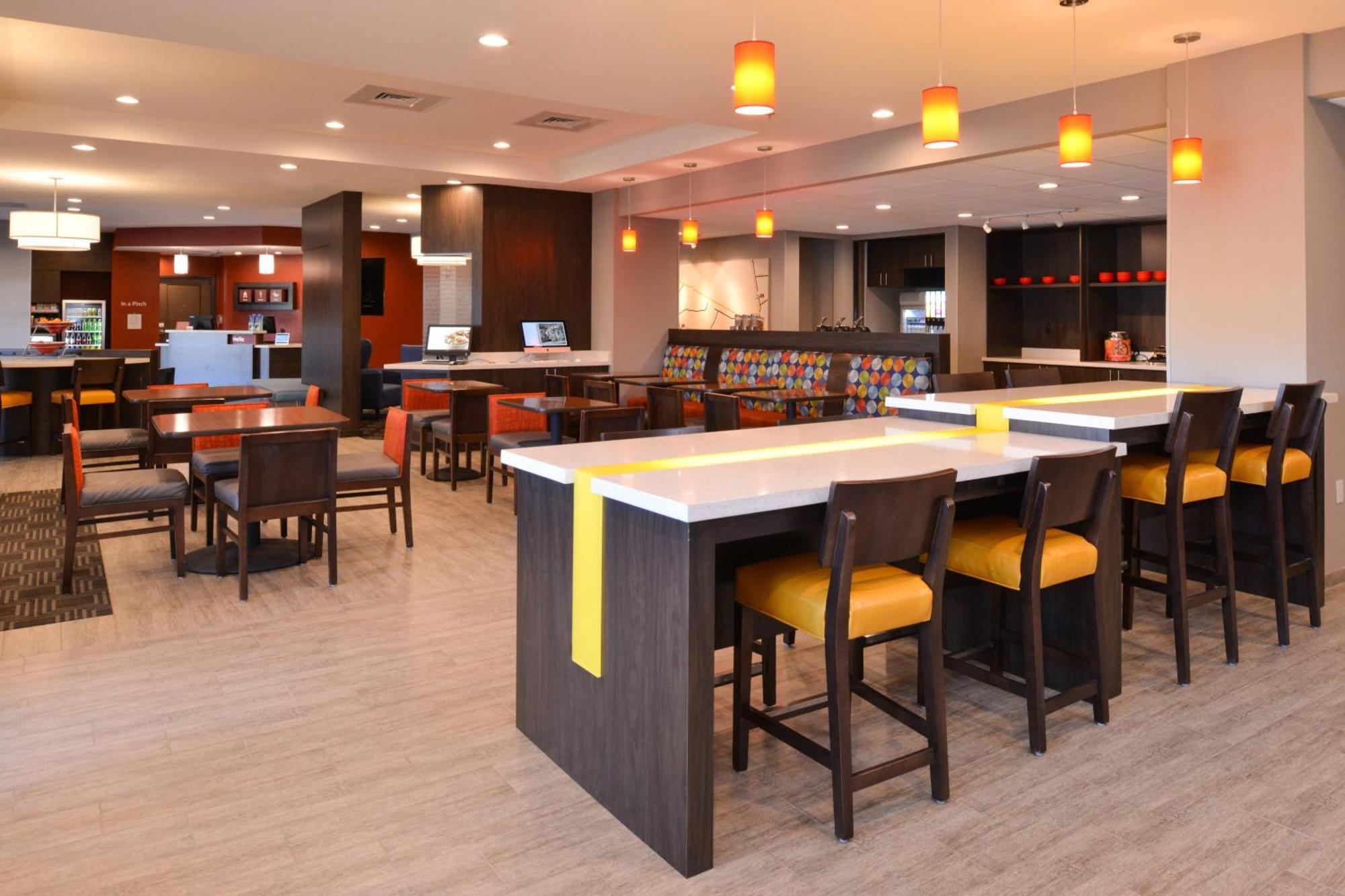 Towneplace Suites By Marriott Laplace Esterno foto