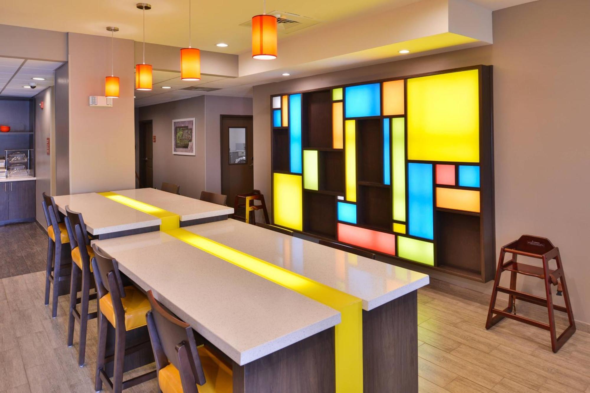 Towneplace Suites By Marriott Laplace Esterno foto