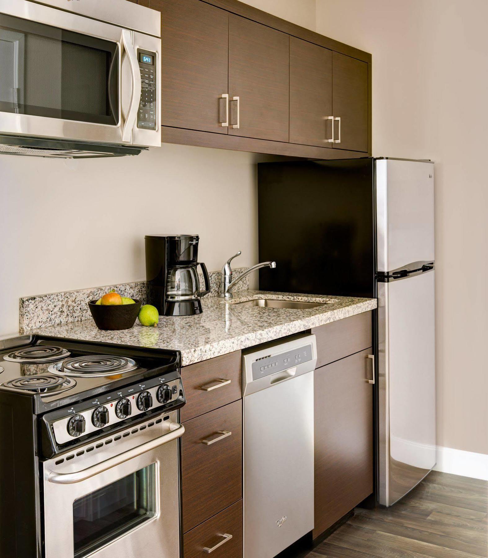 Towneplace Suites By Marriott Laplace Esterno foto